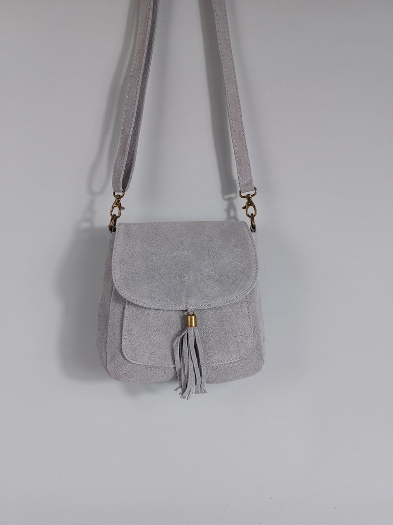 Wildleder Umhängetasche, Bauchtasche Leder, Schultertasche hell grau farbe, Crossbody Tasche mit Ledergürtel von BoutiqueSofi