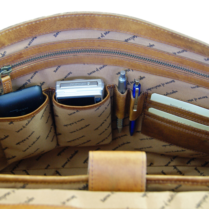 Umhängetasche JEFFERSON aus Rodeo-Leder - inkl. Lederpflege Umhängetasche JEFFERSON aus Rodeo-Leder - inkl. Lederpflege von Ledertaschenshop24