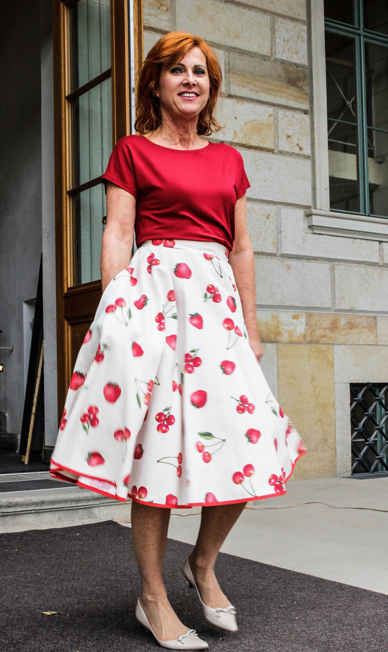 Rock 50er Jahre Stil Strawberry Rock 50er Jahre Stil Strawberry von klennes