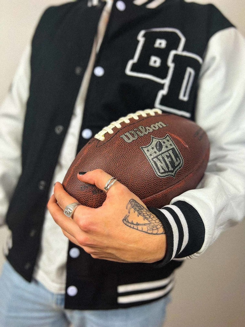 BGDRP Worldwide College Jacket – Varsity Schwarz von Big Drip