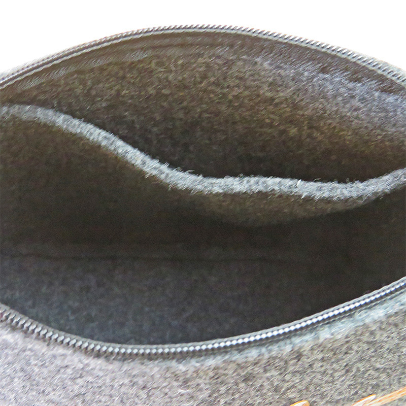 Filzhandtasche ANNI mit Applikation Hirsch, Schwarz Filzhandtasche ANNI mit Applikation Hirsch, Schwarz von Margritli Country Style