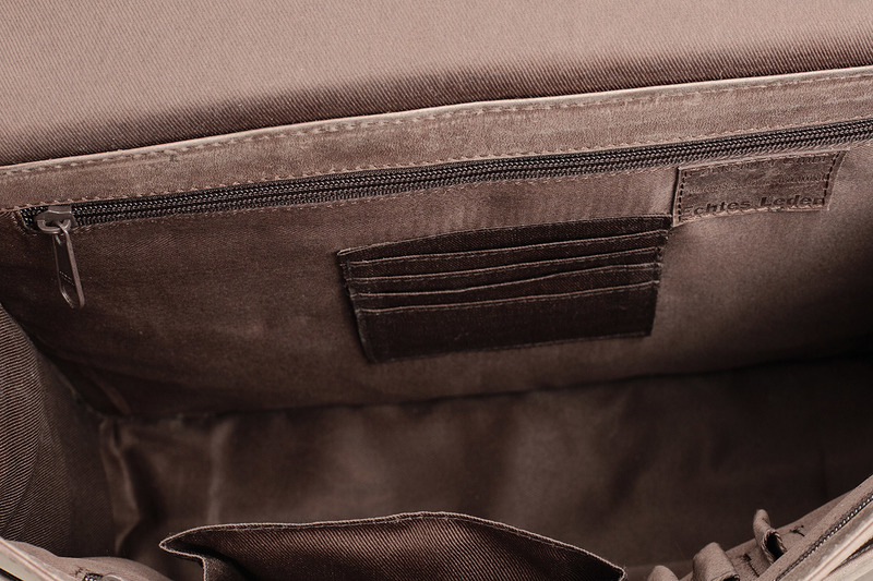 Packenger Aslang Echtleder Umhängetasche mit Notebook-Fach bis 15 Zoll Packenger Aslang Echtleder Umhängetasche mit Notebook-Fach bis 15 Zoll von e-Trado