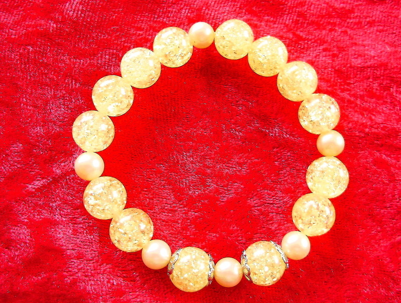 Perlenarmband♥Honigtau♥silberfarbene Perlkappen♥ Perlenarmband♥Honigtau♥silberfarbene Perlkappen♥ von Hobbyhaus