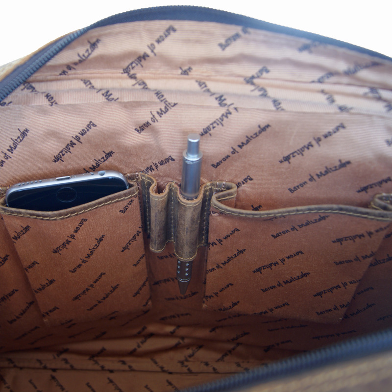 Aktentasche mit Laptophülle GOETHE aus braunem Leder - inkl. Lederpflege Aktentasche mit Laptophülle GOETHE aus braunem Leder - inkl. Lederpflege von Ledertaschenshop24