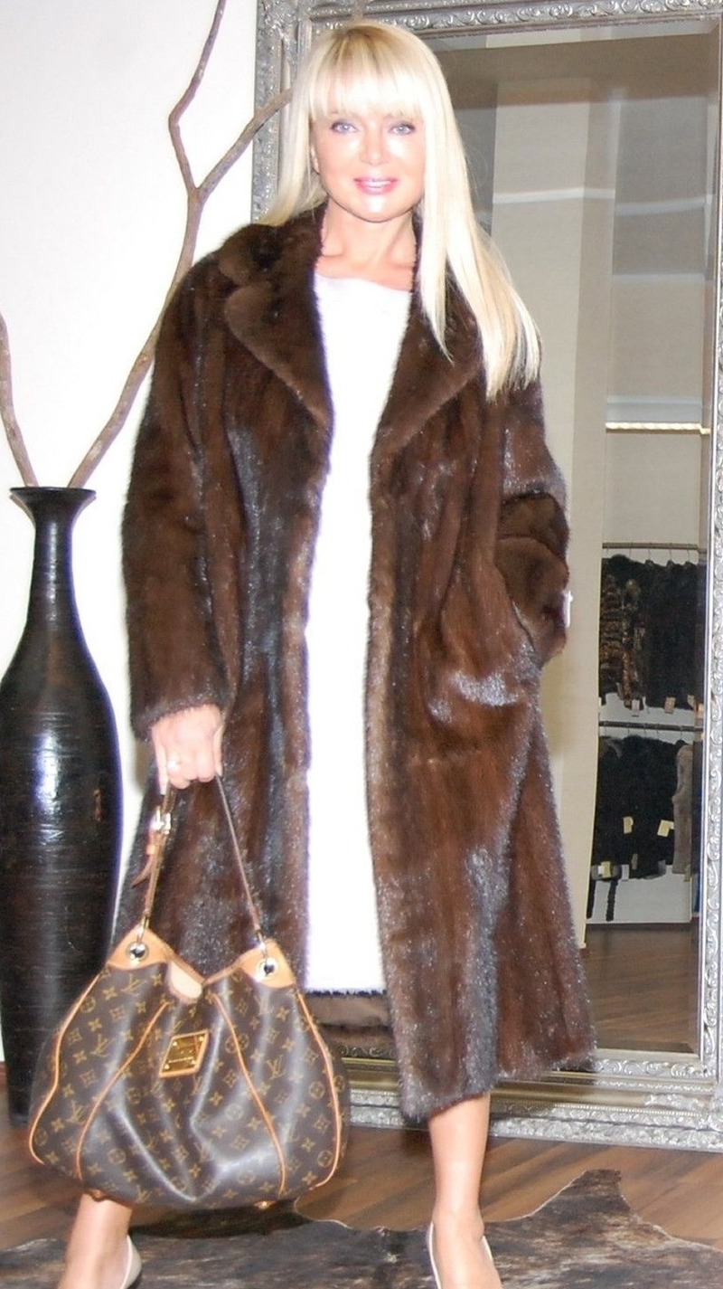 e-3397-PELZMANTEL-NERZMANTEL-NERZ-MINK-VISONE-HOPKA-PELZ-FUR-MEX-Gr-40-44 von pelz-mode