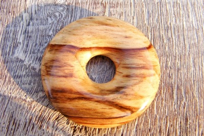 Holzanhänger "Donut" Buche gest. Holz Ø 35mm Holzanhänger "Donut" Buche gest. Holz Ø 35mm von Holzfelge