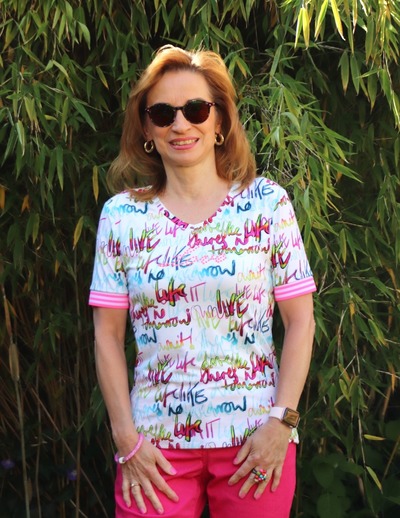 T- Shirt, bunt, Graffiti- Muster von GlamCity