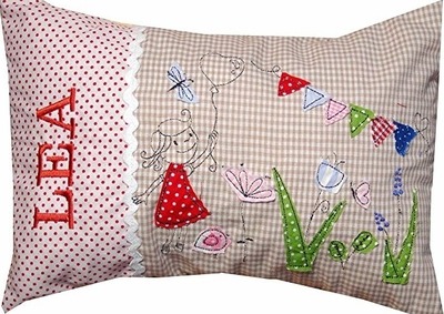 Babykissen Mädchen im Garten mit Namen,Geburtskissen Babykissen Mädchen im Garten mit Namen,Geburtskissen von C-Fashion-Design