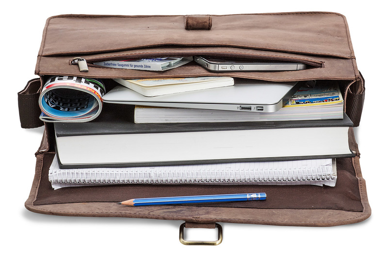 Packenger Aslang Echtleder Umhängetasche mit Notebook-Fach bis 15 Zoll Packenger Aslang Echtleder Umhängetasche mit Notebook-Fach bis 15 Zoll von e-Trado