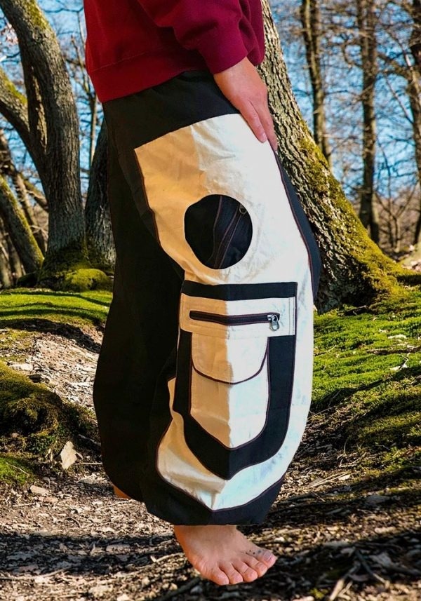 Schwarz Weiße Pluderhose Haremshose Blume des Lebens Flower of Life Hose Hippie Kleidung Goa Klamotten Yoga Schwarz Weiße Pluderhose Haremshose Blume des Lebens Flower of Life Hose Hippie Kleidung Goa Klamotten Yoga von Gravity Shift ॐ Psy-Hippie-Goa-Shop