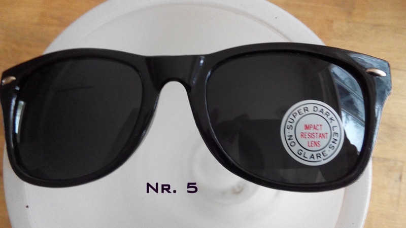 Modische Sonnenbrillen in 11 verschiedenen Ausführungen von dreimal6