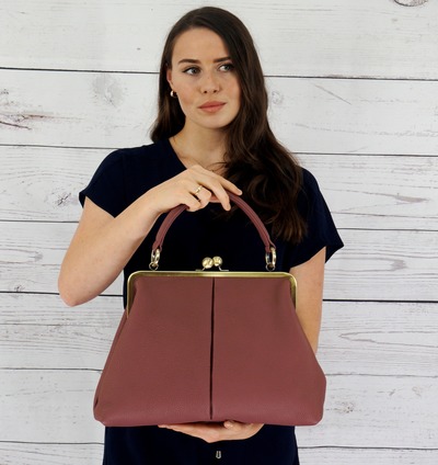 Retro Handtasche Damen, Vintage Bügeltasche "Olivia" in lila, Vintage Henkeltasche, Vintage Ledertasche Damen von taschenkinder