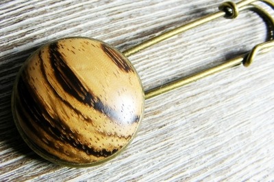 Tuchnadel / Kiltnadel Zebrano Holz Ø 25mm Tuchnadel / Kiltnadel Zebrano Holz Ø 25mm von Holzfelge