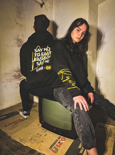 Say No To Fast Fashion Streetwear Jacke – Schwarz Say No To Fast Fashion Streetwear Jacke – Schwarz von Big Drip