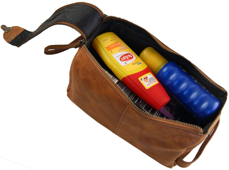 Neccessaire Waschtasche BOONE aus Rodeo-Leder - inkl. Lederpflege Neccessaire Waschtasche BOONE aus Rodeo-Leder - inkl. Lederpflege von Ledertaschenshop24