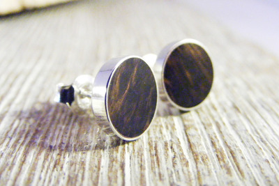 Holz Ohrstecker Silber 925 Grenadill-Maser Holz Ø 8mm Holz Ohrstecker Silber 925 Grenadill-Maser Holz Ø 8mm von Holzfelge