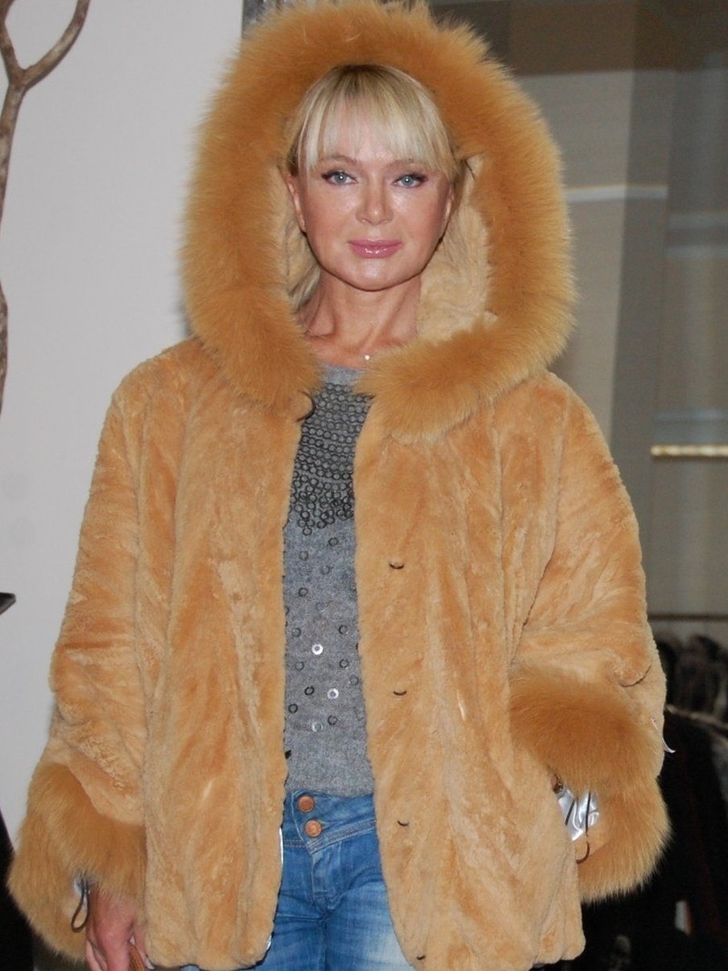 e-3693; PELZJACKE PONCHO CAPE BIBER BEAVER БОБЁР FUCHS FOX PELZ FUR MEX Gr.S-L von pelz-mode