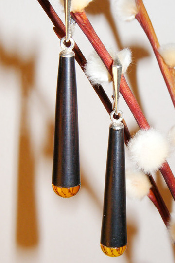 Holz Ohrhänger Silber 925 Grenadill Holz Kegel Ø 8 + Bernstein Holz Ohrhänger Silber 925 Grenadill Holz Kegel Ø 8 + Bernstein von Holzfelge