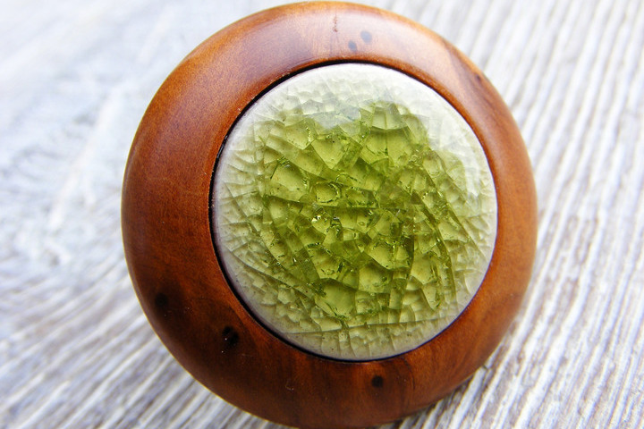 Holz Ring Silber 925 Sandarak Holz / Porzellan Ø 31mm verstellbar Holz Ring Silber 925 Sandarak Holz / Porzellan Ø 31mm verstellbar von Holzfelge