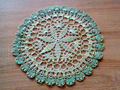 Häkeldeckchen, 27 cm Durchmesser Häkeldeckchen, 27 cm Durchmesser von Dreer-1