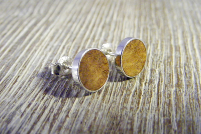 Holz Ohrstecker Silber 925 Robinie-Maser Holz Ø 8mm Holz Ohrstecker Silber 925 Robinie-Maser Holz Ø 8mm von Holzfelge