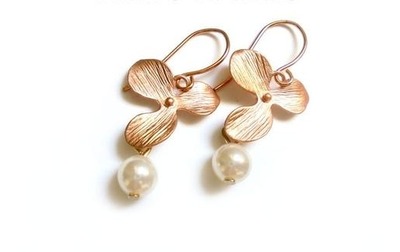 Brautschmuck Perlen Ohrringe Blüten Rosé Gold Brautschmuck Perlen Ohrringe Blüten Rosé Gold von CRYSTALLS.de