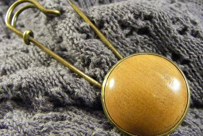 Tuchnadel / Kiltnadel Birnenholz Ø 25mm Tuchnadel / Kiltnadel Birnenholz Ø 25mm von Holzfelge