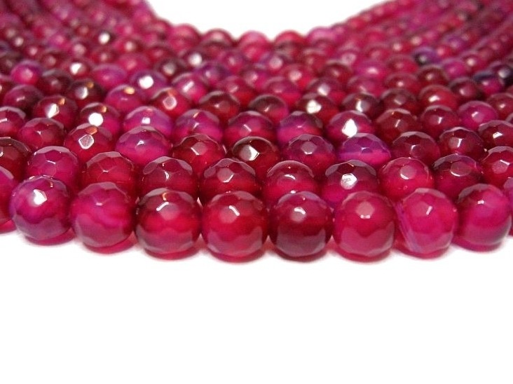 Achat Strang Rubin-Fuchsie facettiert Stein Perlen ca. 6 mm Achat Strang Rubin-Fuchsie facettiert Stein Perlen ca. 6 mm von Edelsteine-Welt