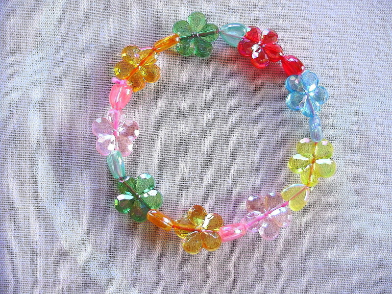 Kinderarmband♡mit Blümchen und Herzchen♡für kleine Prinzessinnen♡ von Hobbyhaus