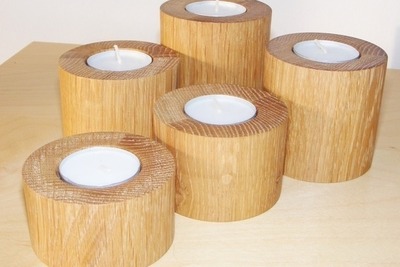 Windlichtset aus Eichenholz / Größe: Ø73 x 80/70/60/50/40 mm Windlichtset aus Eichenholz / Größe: Ø73 x 80/70/60/50/40 mm von Holzfelge