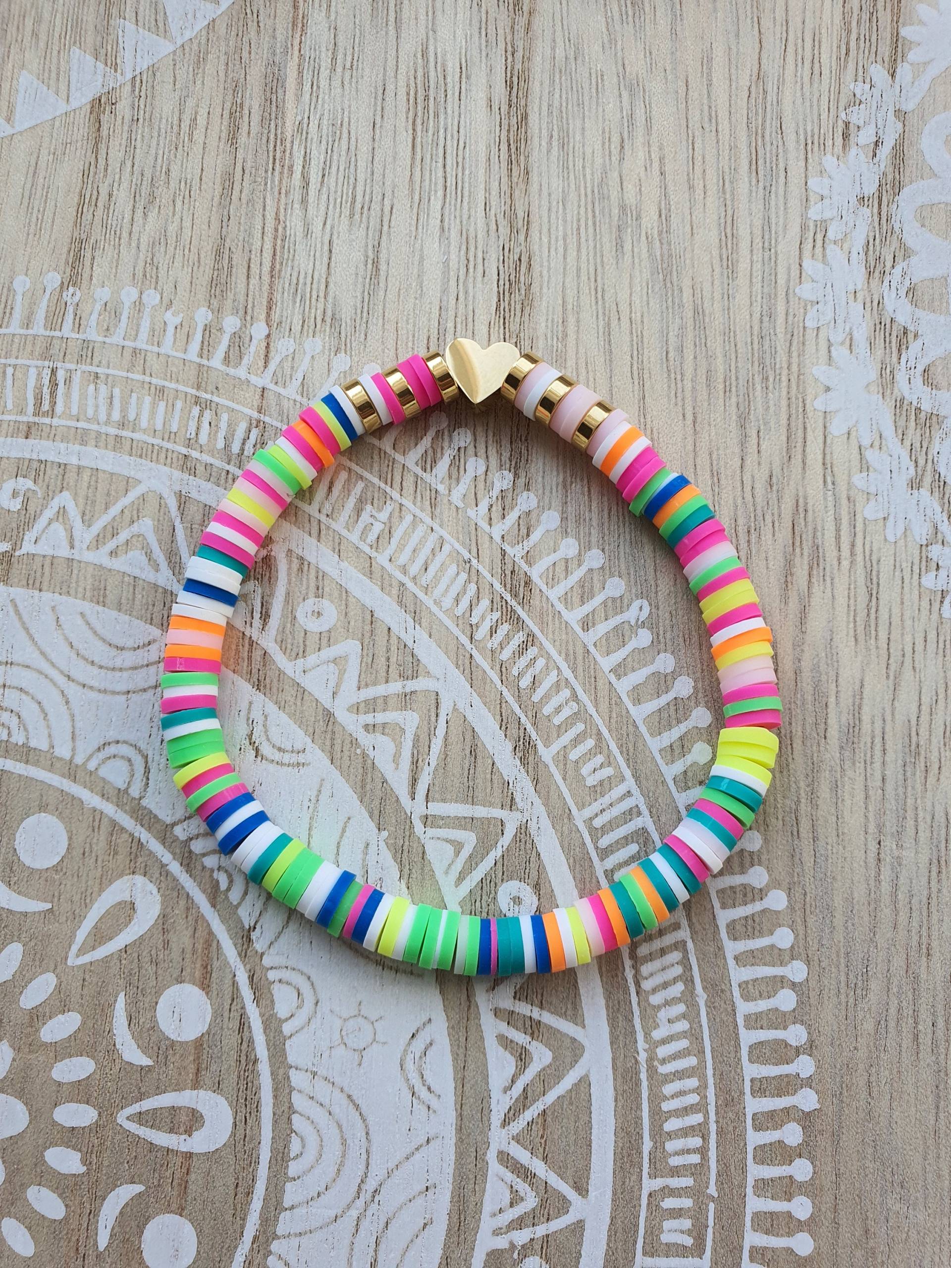 Armband Mit Herz Katsuki Perlen Bunt Und Gold Ibiza Style Perlenarmband Heishi Armband Mit Herz Katsuki Perlen Bunt Und Gold Ibiza Style Perlenarmband Heishi von 1000Gluecksmomente