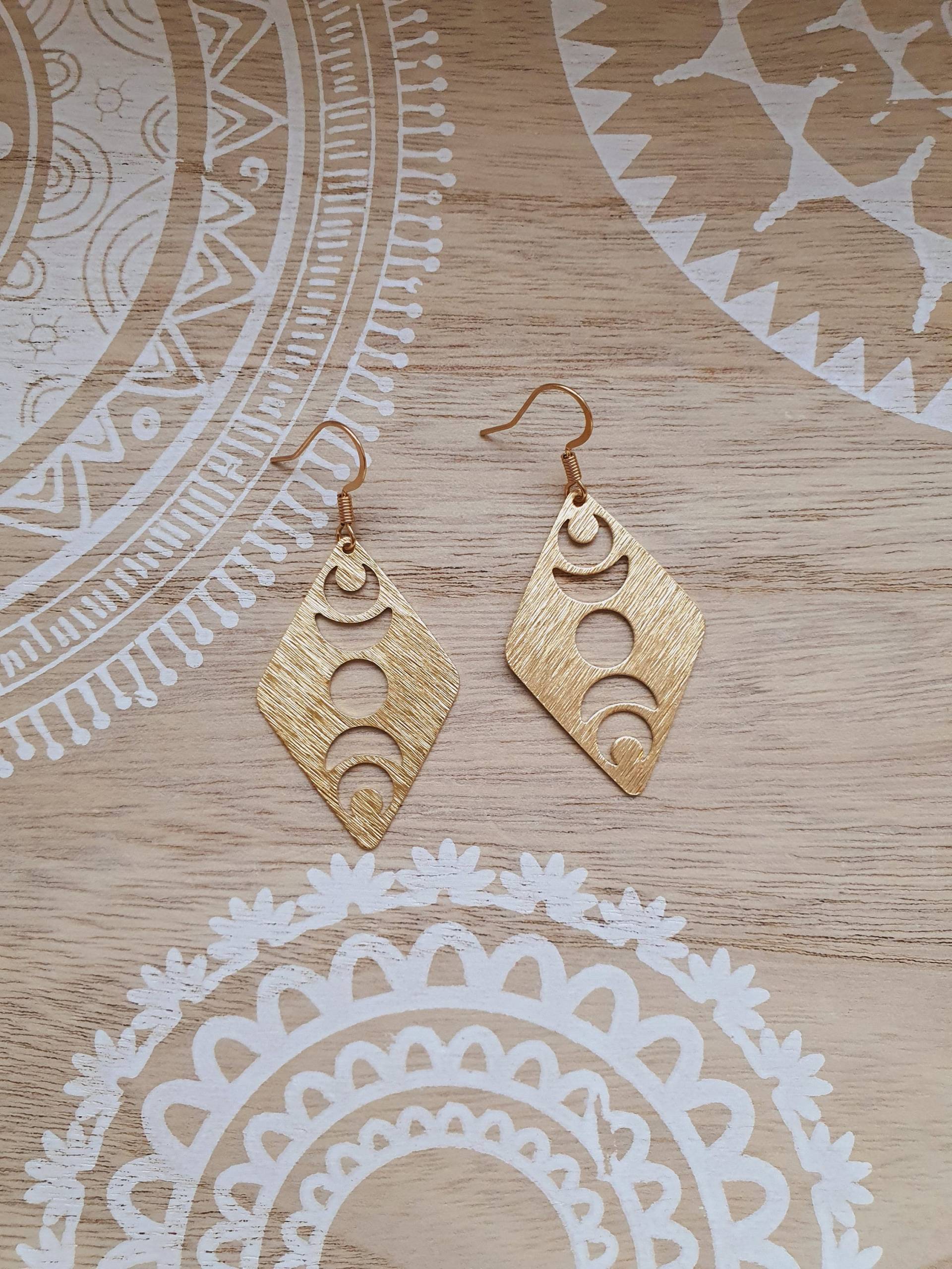 Messing Ohrringe Mondphasen Gold Messing Ohrringe Mondphasen Gold von 1000Gluecksmomente