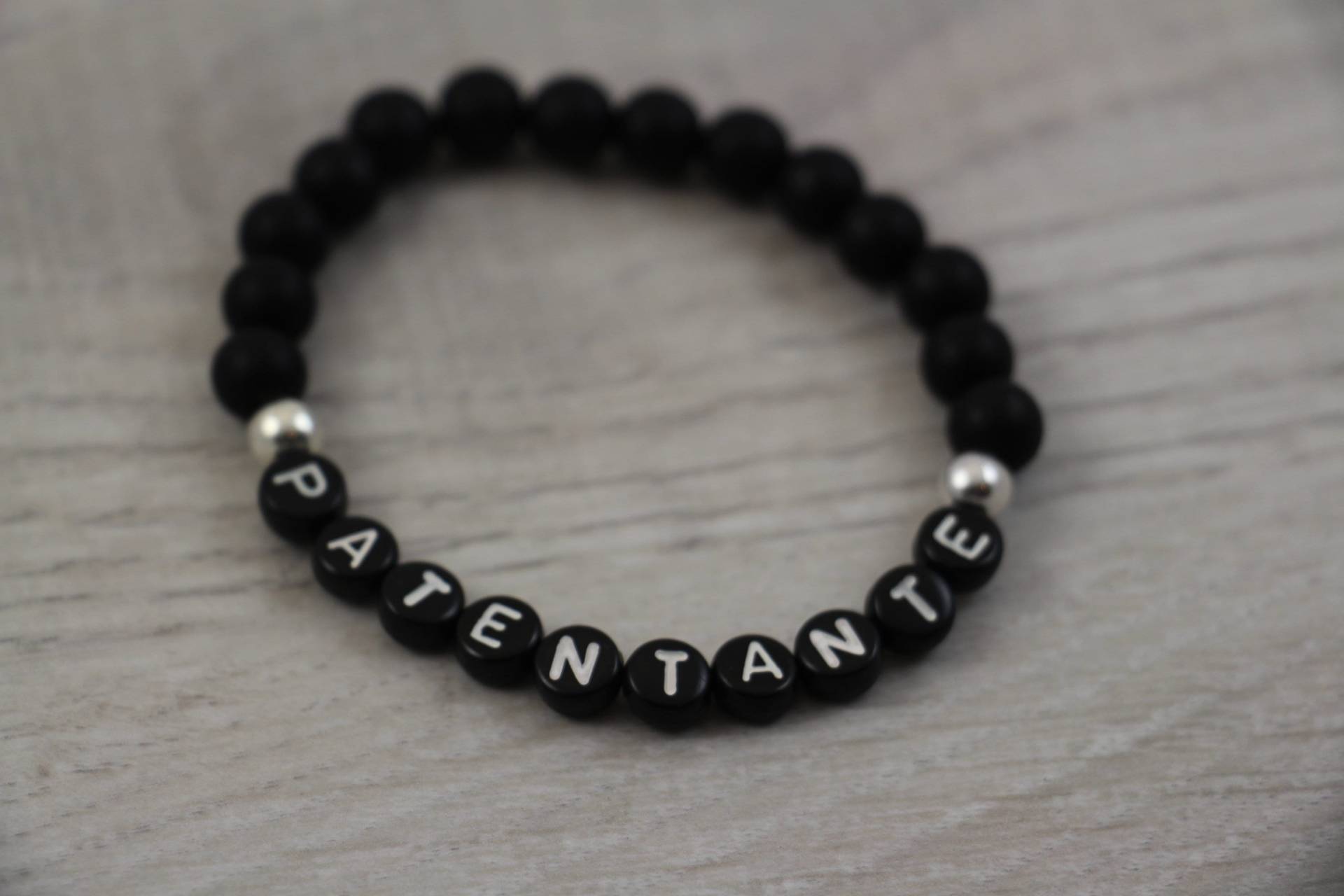 Patentante Armband Polarisperlen Wunschtext Wunschnamen Geschenk Für Patentante Schwarz Buchstaben Patentante Armband Polarisperlen Wunschtext Wunschnamen Geschenk Für Patentante Schwarz Buchstaben von 1000Gluecksmomente