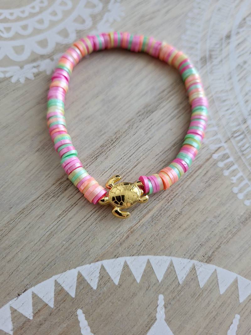 Trendy Schildkröte Armband Mit Katsuki Perlen Ibiza Style Perlenarmband Heishi Trendy Schildkröte Armband Mit Katsuki Perlen Ibiza Style Perlenarmband Heishi von 1000Gluecksmomente