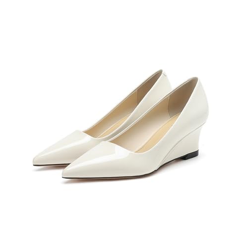 Frauen Slope Heels Patent Leder Shallow Pointed Toe Commute Smart Arbeit Schuhe Temperament Non- Slip Flat Comfortable Wedding Bridal Prom Shoes Beige 37 von 100junzidao