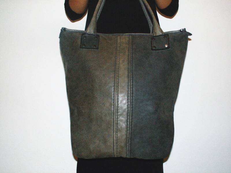Nr.8 Maxi-Ledertasche/Recycelte Ledertasche Handgefertigte Vintage-Ledertasche Große Wiederverwendetes Leder von 10BagsShop