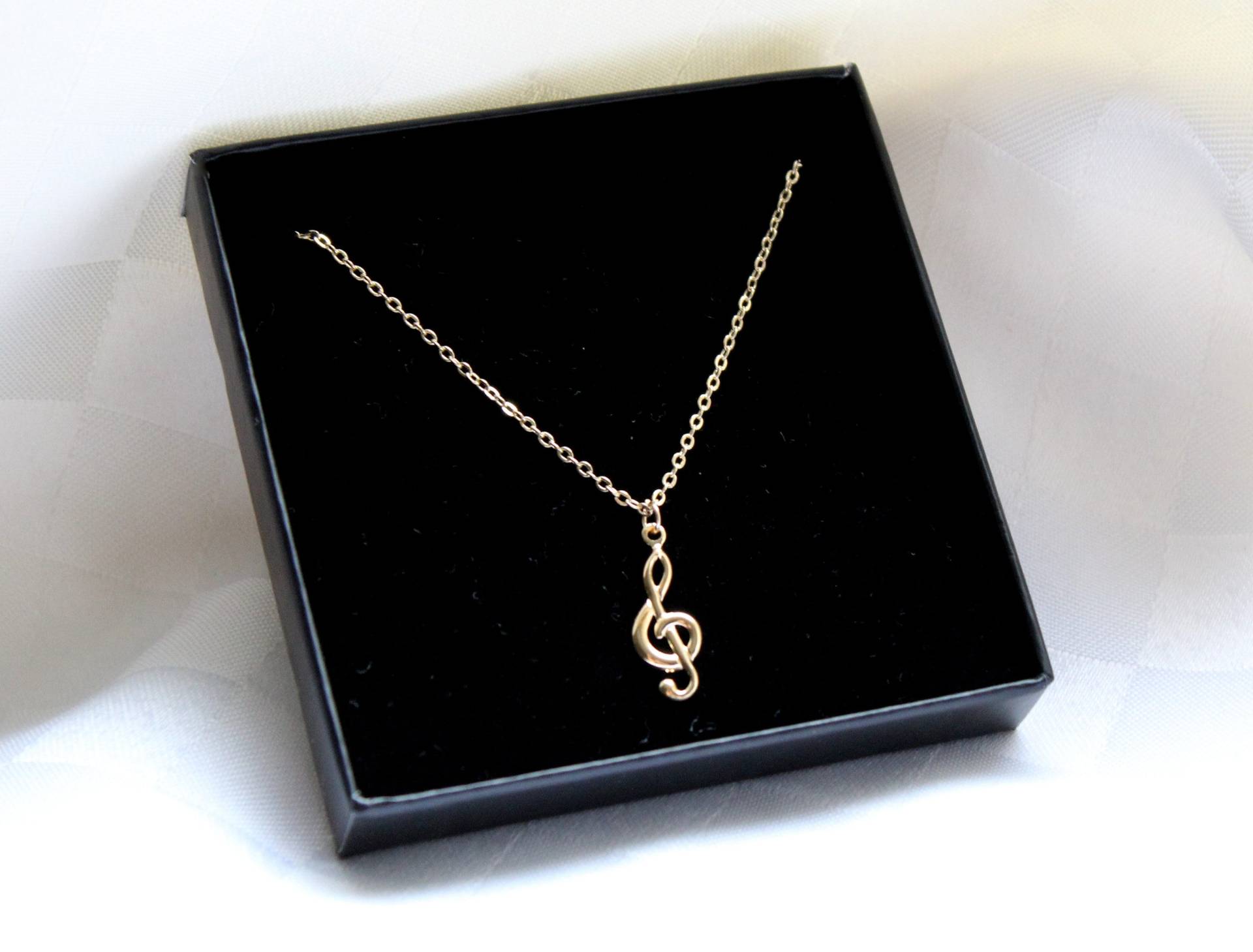Gold Musiknote Halskette, Violinschlüssel Charm Layering Musik Note Geschenk Für Musikliebhaber Gold Musiknote Halskette, Violinschlüssel Charm Layering Musik Note Geschenk Für Musikliebhaber von 10WESTJewellery