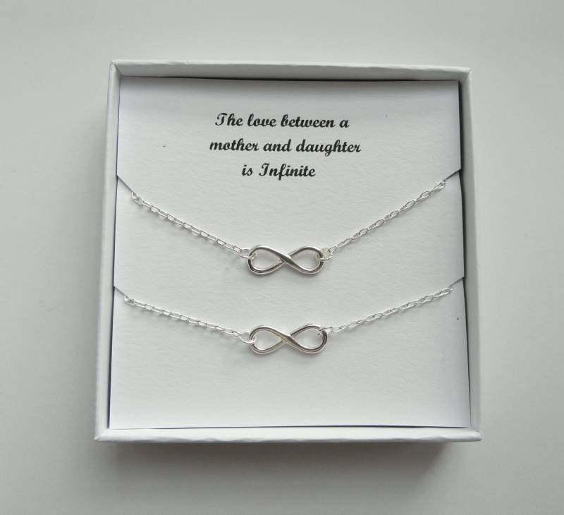 sterling Silber Infinity Halsketten-Set - Geschenk Für Mutter Und Tochter von 10WESTJewellery