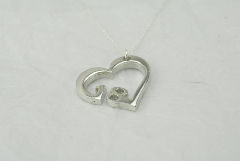 18 Jahre Jubiläum Herz Anhänger/Halskette - Geschenk von 10thAnniversaryGifts