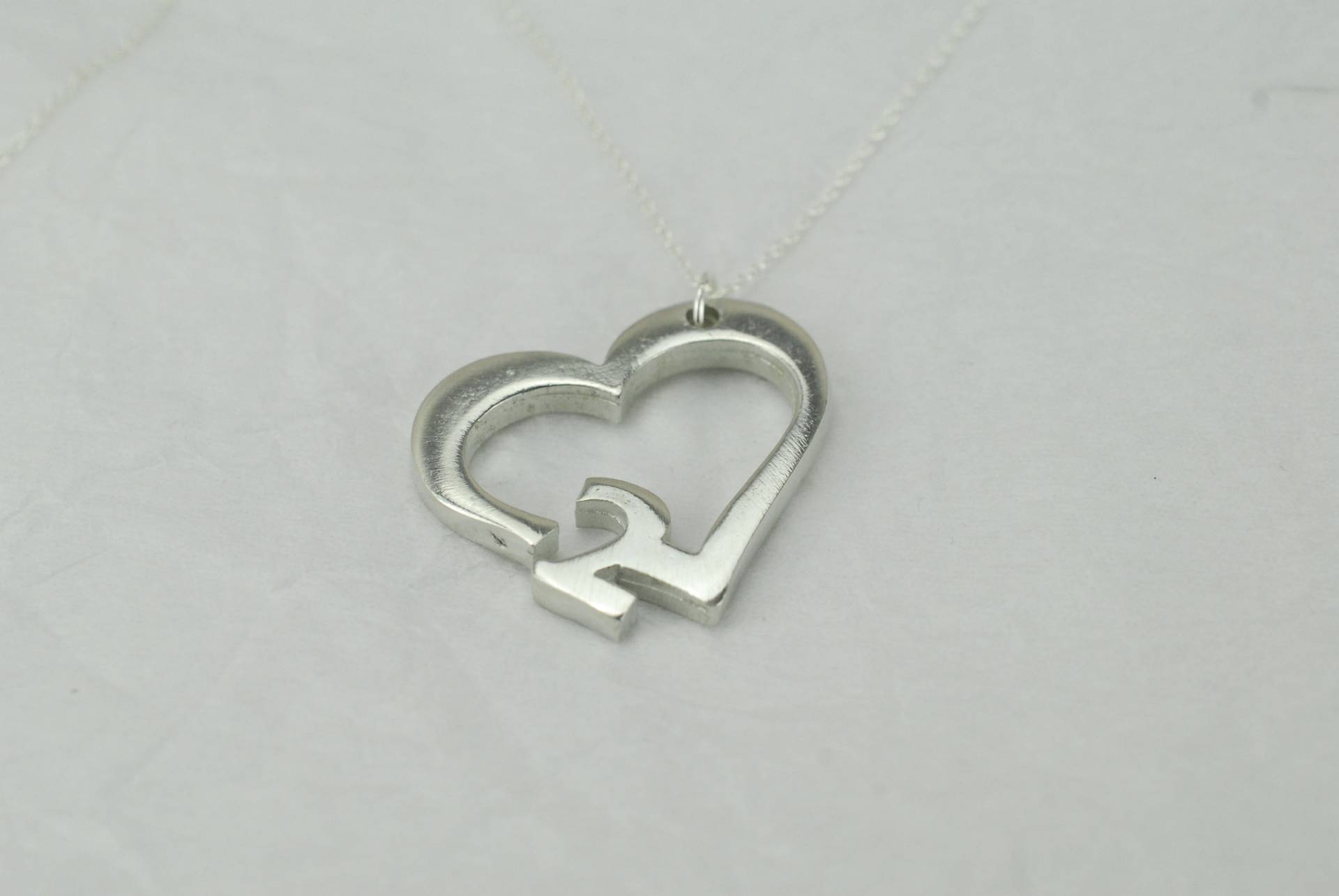 2 Jahre Jubiläum Herz Anhänger/Halskette - Geschenk von 10thAnniversaryGifts