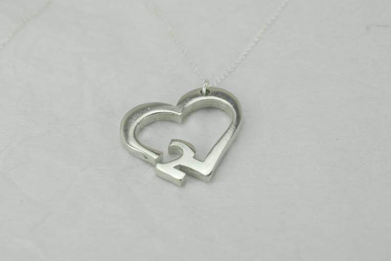 2 Jahre Jubiläum Herz Anhänger/Halskette - Geschenk von 10thAnniversaryGifts