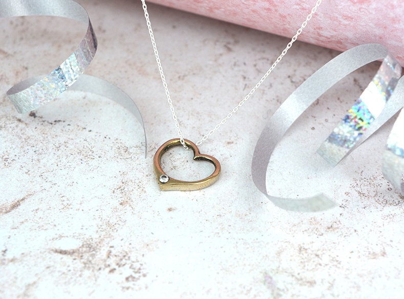 Bronze Offenes Herz Anhänger Für Den 8. Hochzeitstag Traditionell von 10thAnniversaryGifts