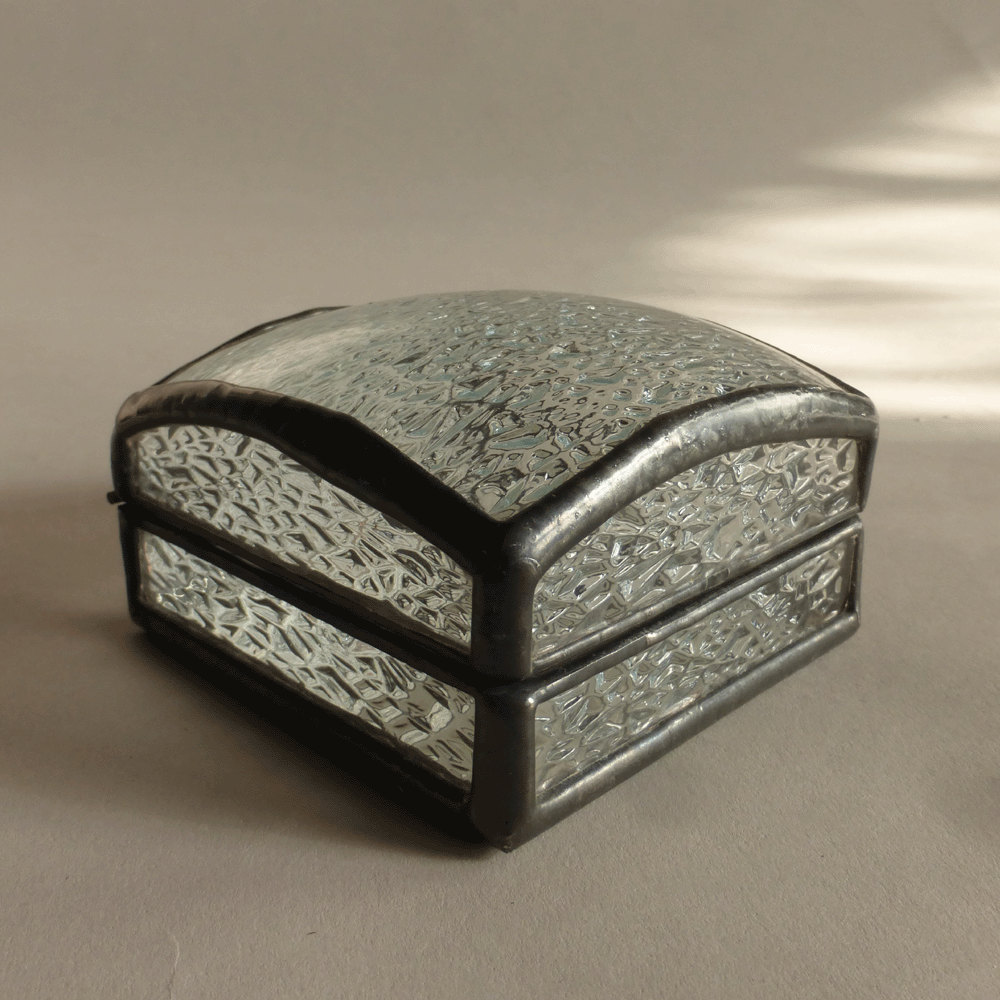 Buntglas Ring Box Abstraktes Muster, Zinn-Finish Buntglas Ring Box Abstraktes Muster, Zinn-Finish von 1178box