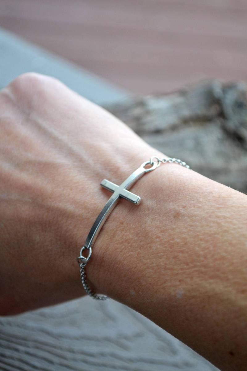 Kreuz Armband von 127Blessings
