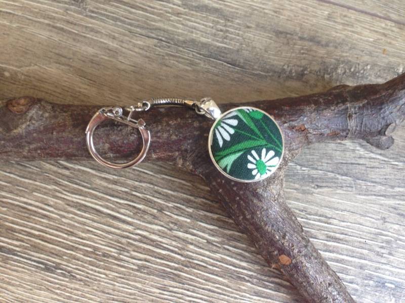 Daisy-Keyring, Daisy Schlüsselbund, Print, Geschenk, Blumen Schlüsselring, Floral Wildblumen Print von 13DaisyChains