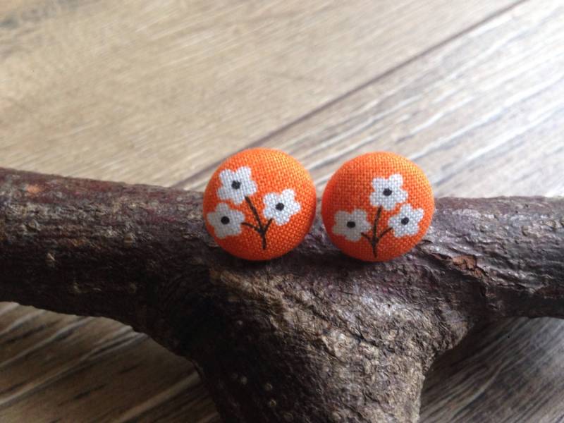 Daisy-Ohrstecker, Daisy Schmuck, Knopf Ohrstecker, Taste Floralen Florale Ohrringe, Geschenk, Geschenk von 13DaisyChains