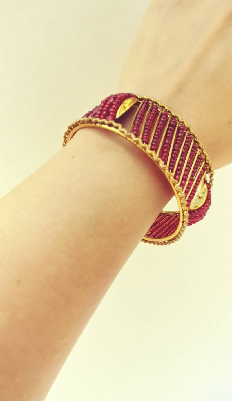 Rote Perlen Messing-Armreif von 154GuysTreasures