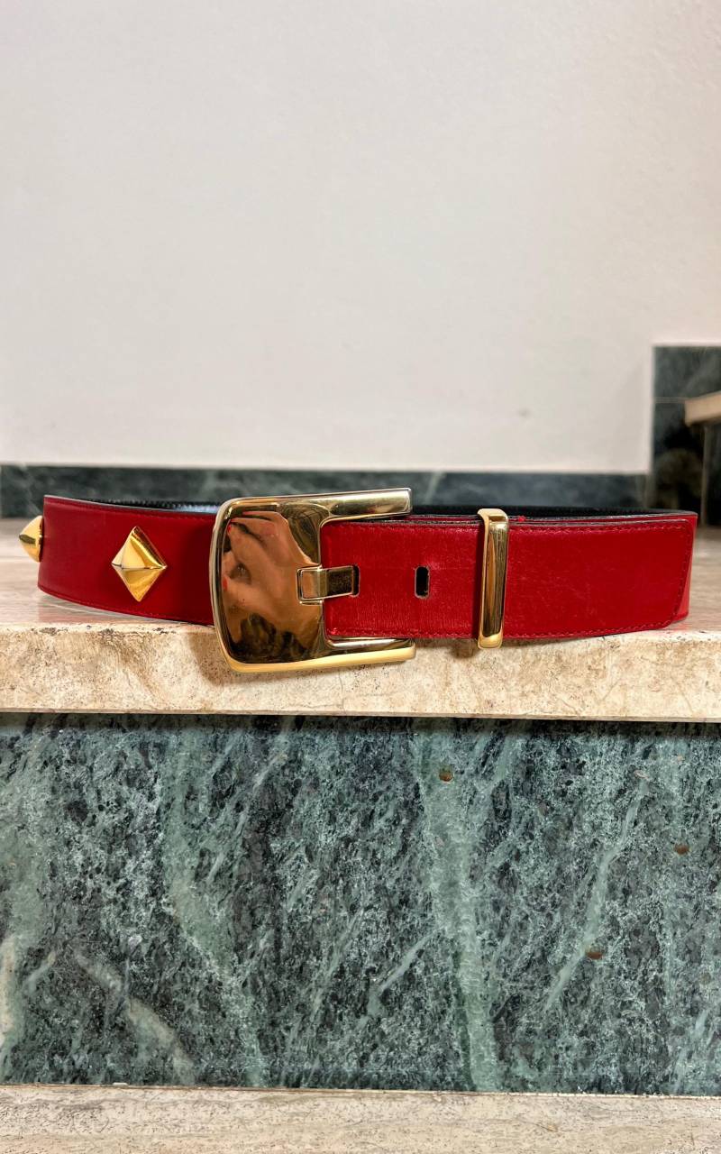 Vintage 90S Red Escada Belt von 1968VintageBerlin