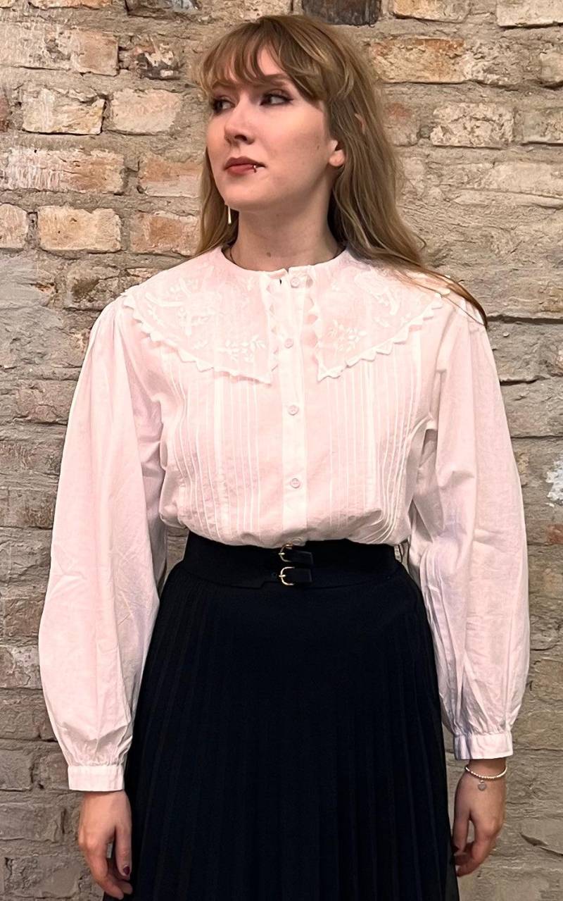 Vintage Lace Collar Blouse Vintage Lace Collar Blouse von 1968VintageBerlin