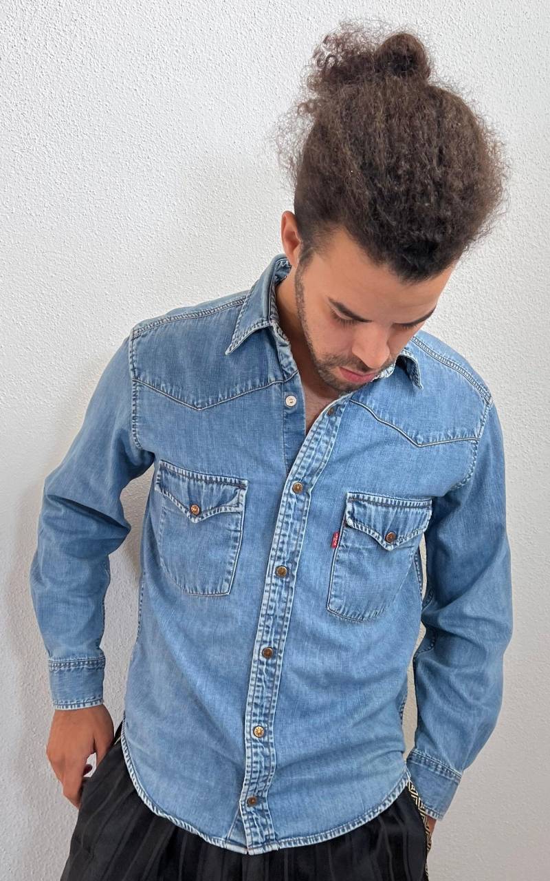 Vintage Mens Levis Denim Button Down Shirt von 1968VintageBerlin